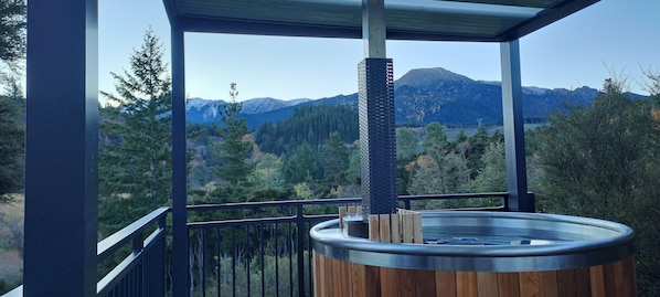 مغطس سبا خارجي