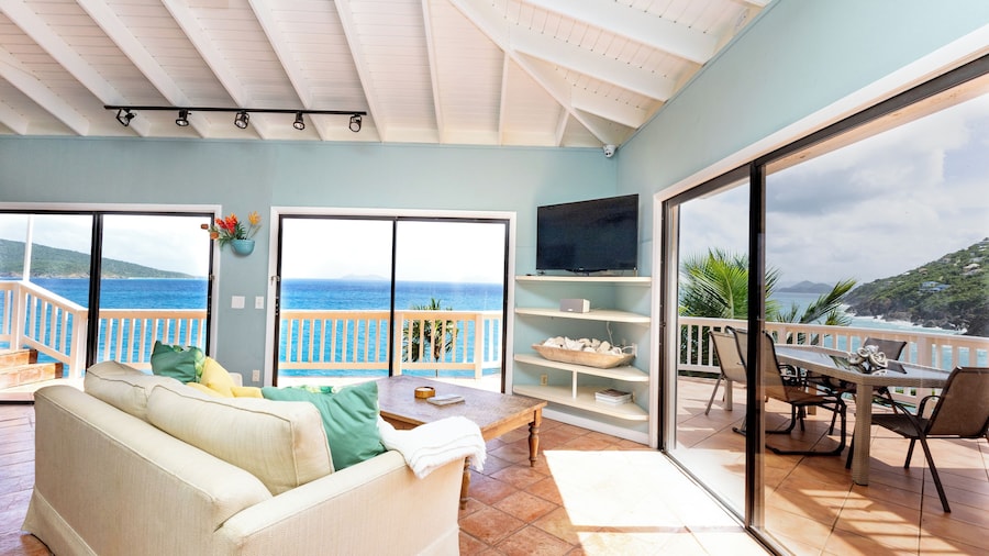 The Breeze St Thomas