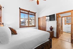 3 habitaciones, wifi gratis y ropa de cama 