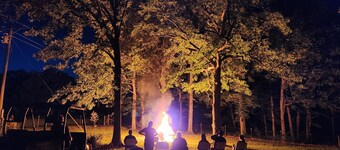 Cozy micro cabin near Truman Lakes in the Ozarks
