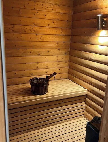 Cozy 1-bedroom apartment in lovely Troms with sauna