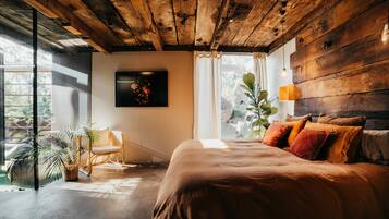 2 عدّة غرف نوم ومكواة/لوح كي وخدمة الإنترنت وملاءات أسرّة