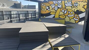 Apartment | Outdoor dining