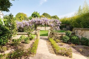 Exterior - Marquês Garden House by Olivia (Porto)