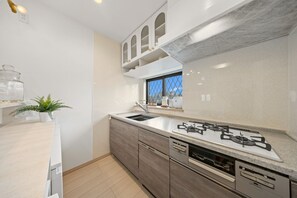 ميكروويف، فرن، غسالة أطباق