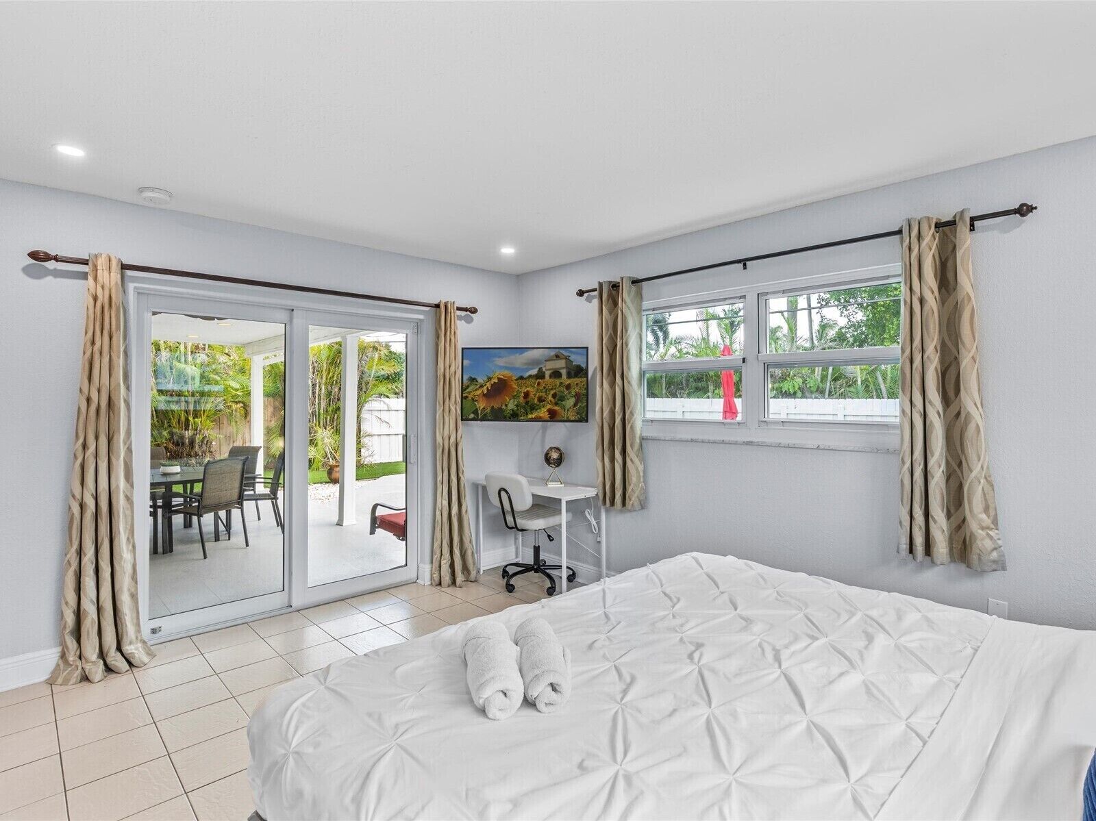 4 makuuhuonetta, silitysrauta/-lauta, Wi-Fi, vuodevaatteet