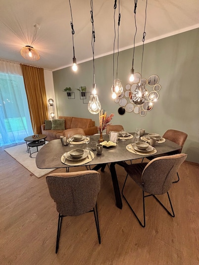 Tonight Apartments I Steinstraße I Stylish living near the spa gardens