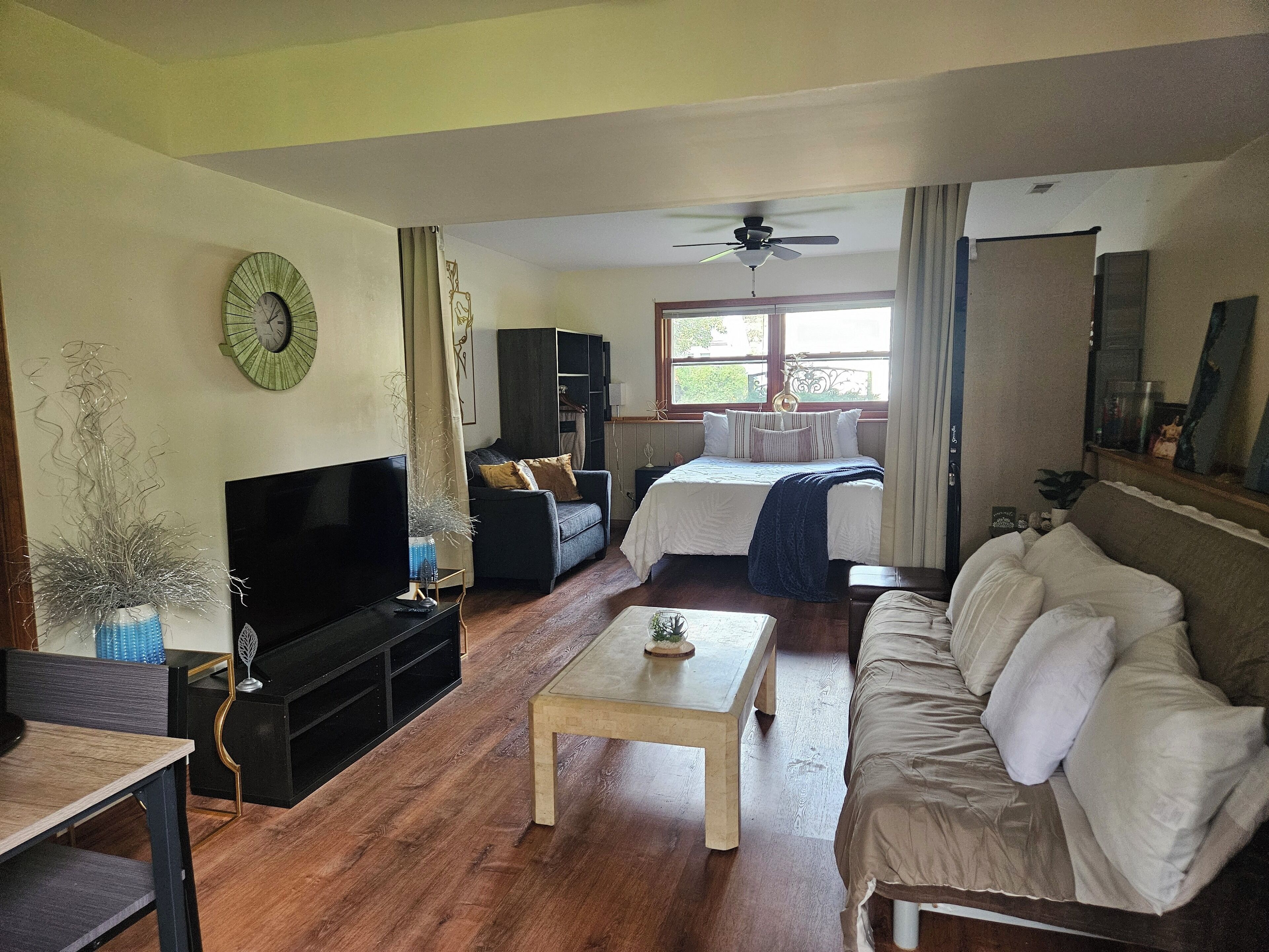 1 bedroom, iron/ironing board, WiFi, bed sheets