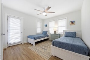 4 bedrooms, iron/ironing board, free WiFi, bed sheets