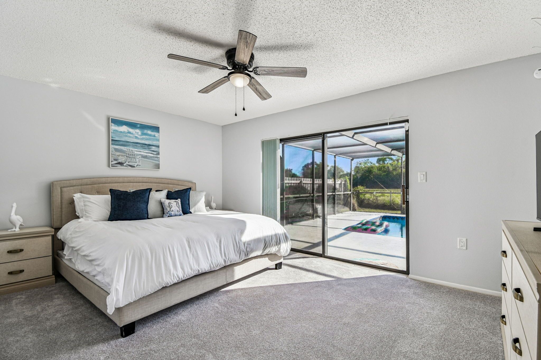 3 bedrooms, desk, iron/ironing board, free WiFi