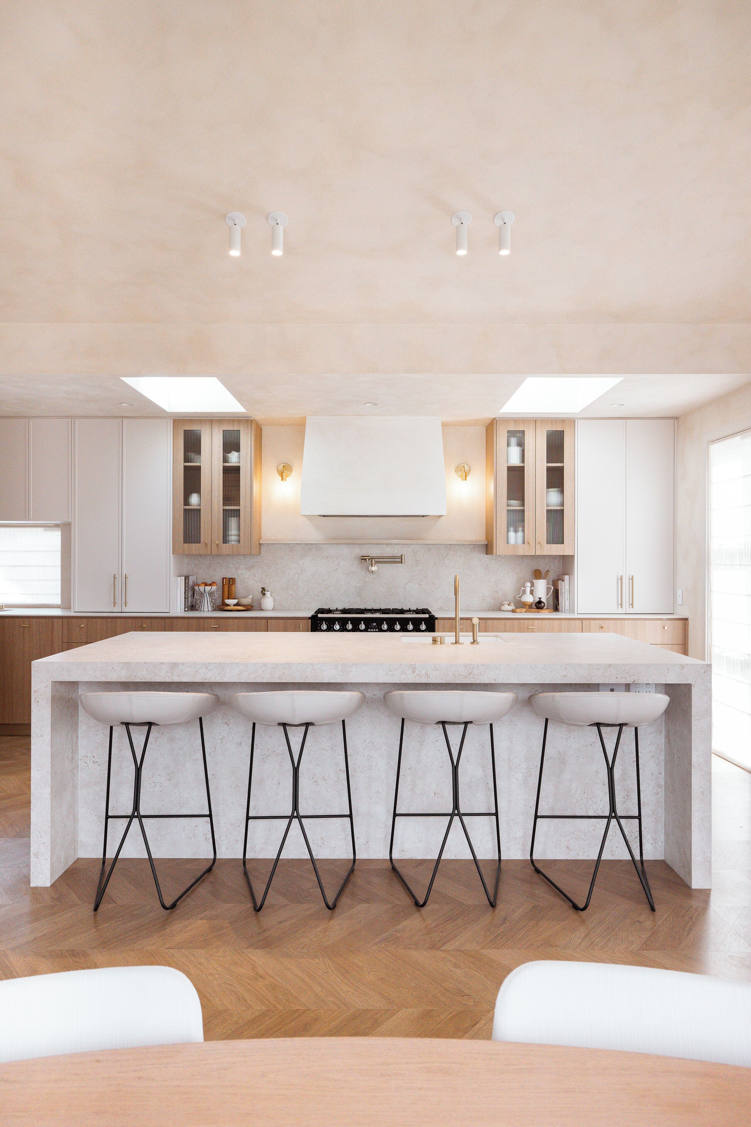 Oven, stovetop, dishwasher