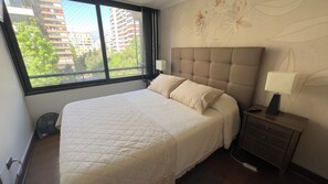 Familjelägenhet - balkong - utsikt mot staden | Gratis wi-fi