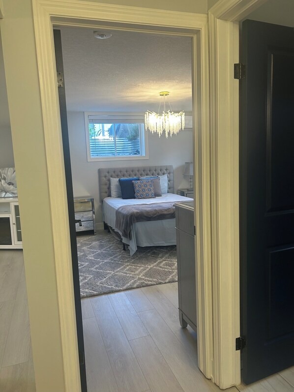 Silitysrauta/-lauta, internet, vuodevaatteet