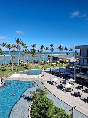 Deluxe Double or Twin Room | Pool