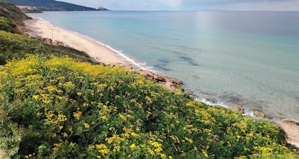 Apartment in villa 30 meters from the sea, with breathtaking view