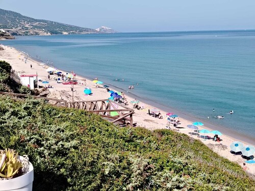 Apartment in villa 30 meters from the sea, with breathtaking view