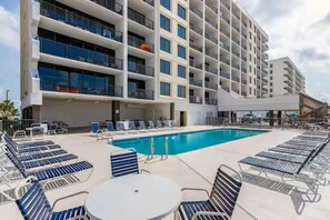 Et oppvarmet basseng