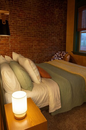 Una scrivania, ferro/asse da stiro, Wi-Fi gratuito, lenzuola