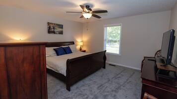 4 dormitorios, tabla de planchar con plancha, wifi gratis y ropa de cama