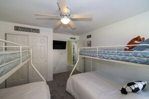 4 Schlafzimmer, Bügeleisen/Bügelbrett, kostenloses WLAN, Bettwäsche