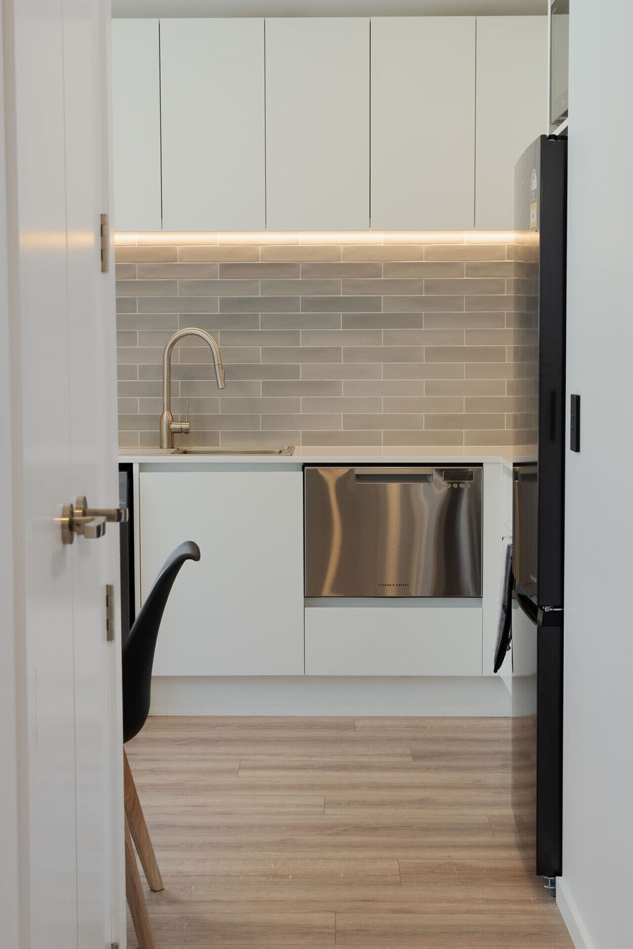 Refrigerador, microondas, horno, placa de cocina