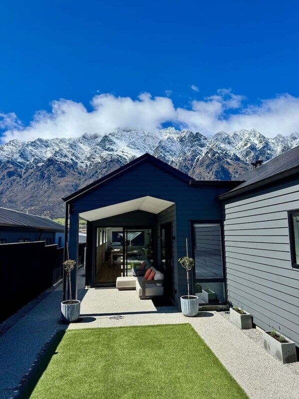 Exterior - Golf Skiing Hiking Lake Mountains 7 min to Airport (Queenstown)