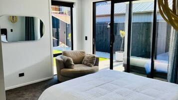 Desk, iron/ironing board, free WiFi, bed sheets