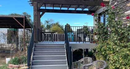 Comfortable, Spacious home with pool table•firepit• great location