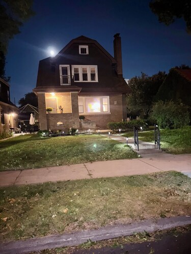 Enchanting Escape in Milwaukee's Hidden Gem