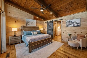 3 soverom, strykejern/-brett, wi-fi (inkludert) og sengetøy