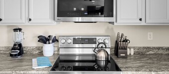 Peaceful 4-bedroom house in charming Tolleson