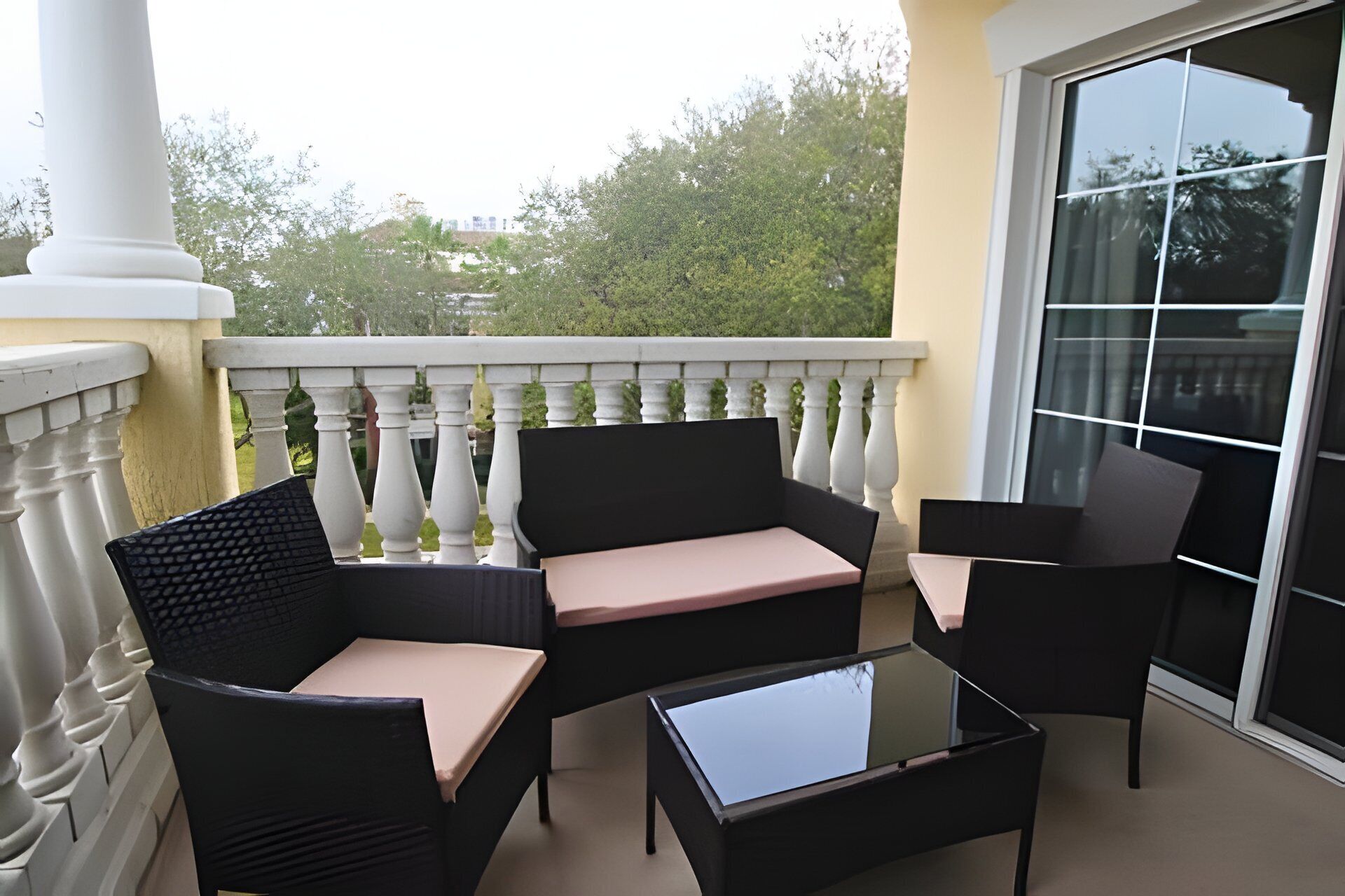 ลานระเบียง/นอกชาน