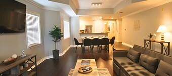 Modern 3BD Retreat 10 Guests Near Disney