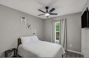 House | 2 bedrooms - Spacious 3BR Retreat Near Downtown River Walk (San Antonio)