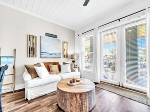Smart TV - Gulf Place 210- Steps To Beach *Snowbirds Welcome* Large Balcony (Santa Rosa Beach)