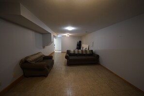 Interior - Odins Orchards (Castlegar)