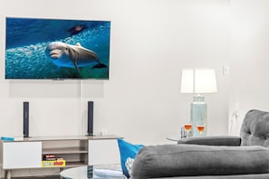Smart TV, books