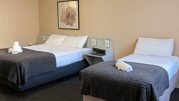 經典雙床房 | 熨斗/熨衫板、免費 Wi-Fi