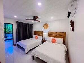 Grand Studio Suite, 2 Queen Beds, Garden View | Desk, free WiFi - Arenal Palms Hot Springs (San Ramón)