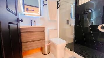 Escritorio y wifi gratis