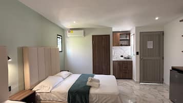 Habitación cuádruple básica | Wifi gratis