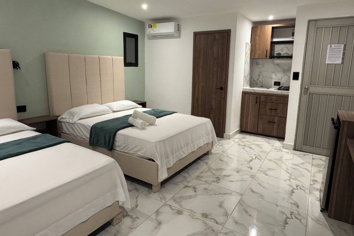 Basic Quadruple Room | WiFi (free)