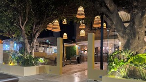 Front of property - ARCADIA HOTEL (Cartagena)