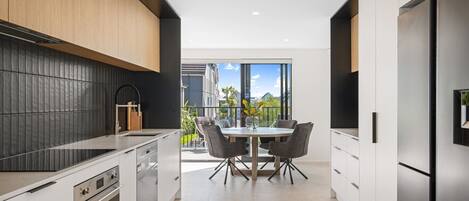 Fridge, microwave, oven, stovetop