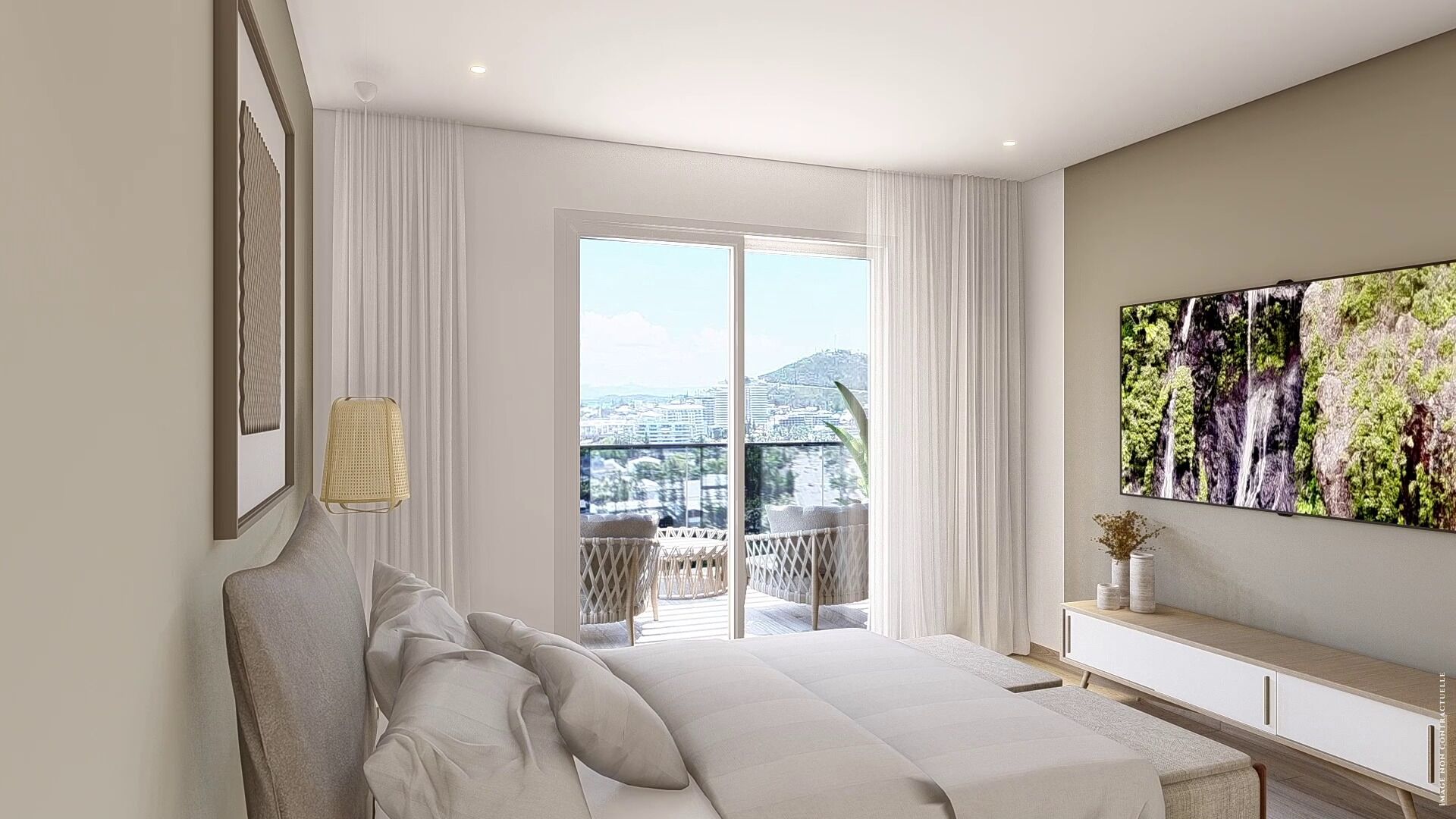 Safe på rommet, skrivebord for bærbar PC og blendingsgardiner