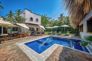 Pool - Central Standard Room (Nuevo Vallarta)
