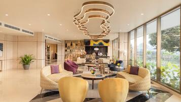Coin salon dans le hall