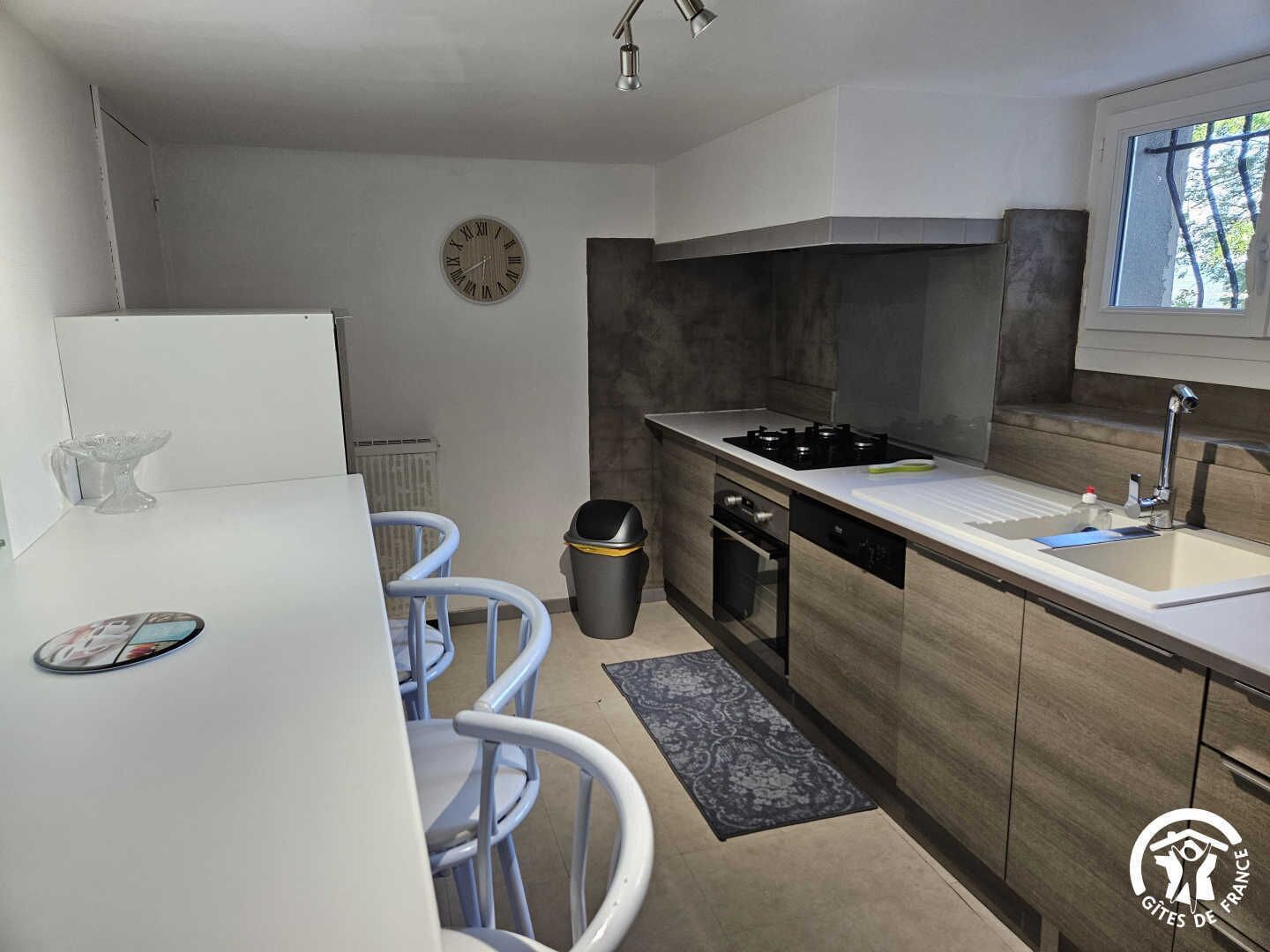 Réfrigérateur, micro-ondes, four, lave-vaisselle