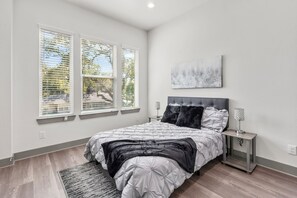 3 soverom, wi-fi (inkludert) og sengetøy