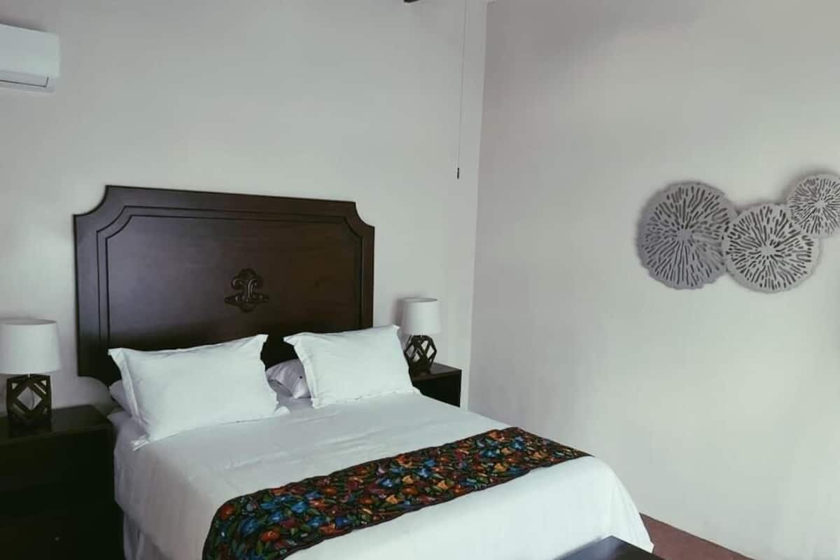 Habitación doble Deluxe, vista al jardín | Wifi gratis